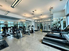 90 SW 3 St 1416, Miami FL 33130