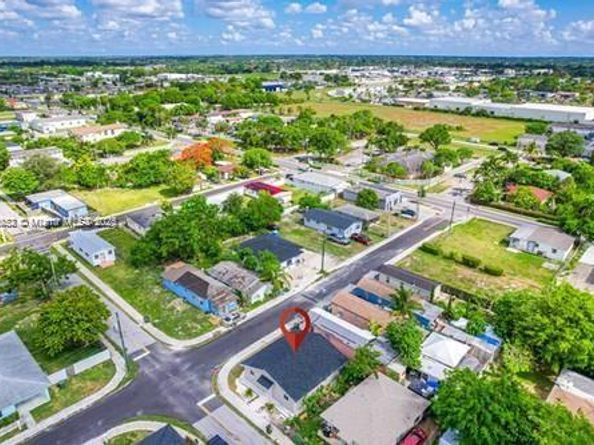 655 SW 5th St, Homestead FL 33030