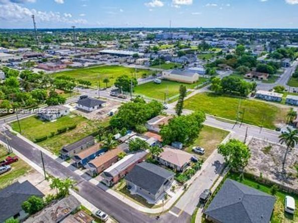 655 SW 5th St, Homestead FL 33030