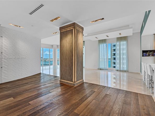 900 Brickell Key Blvd 1002, Miami FL 33131