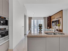 900 Brickell Key Blvd 1002, Miami FL 33131