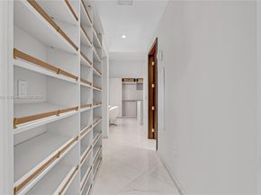 900 Brickell Key Blvd 1002, Miami FL 33131