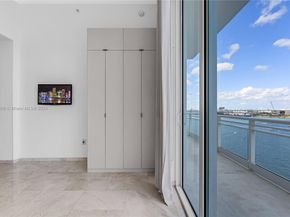 900 Brickell Key Blvd 1002, Miami FL 33131