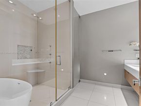 900 Brickell Key Blvd 1002, Miami FL 33131