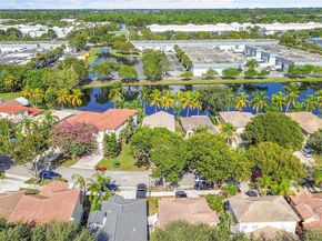 4941 Pelican St, Coconut Creek FL 33073