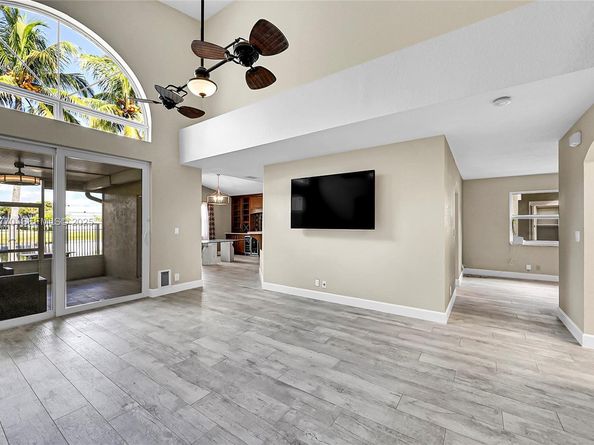 4941 Pelican St, Coconut Creek FL 33073