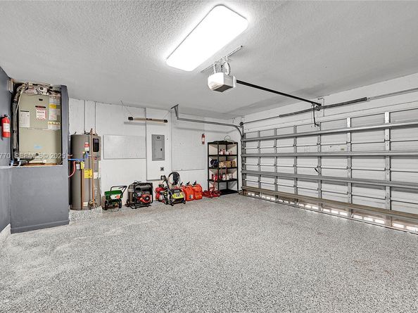 4941 Pelican St, Coconut Creek FL 33073