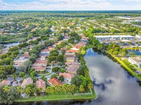 4941 Pelican St, Coconut Creek FL 33073