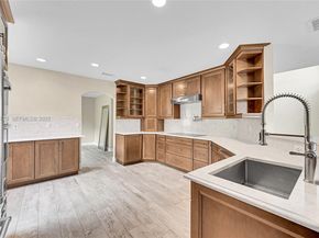 4941 Pelican St, Coconut Creek FL 33073