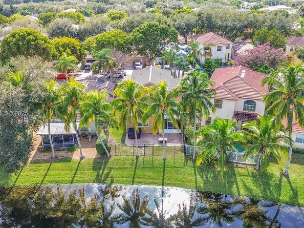 4941 Pelican St, Coconut Creek FL 33073