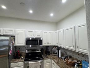 11027 NW 87th Ln, Doral FL 33178