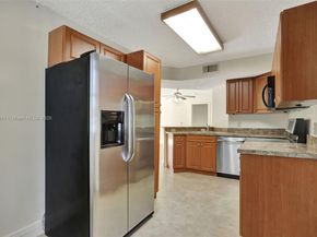 8891 Wiles Rd 102, Coral Springs FL 33067