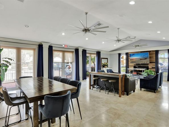 8891 Wiles Rd 102, Coral Springs FL 33067