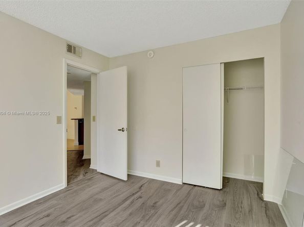 8891 Wiles Rd 102, Coral Springs FL 33067