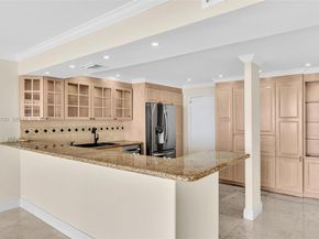 2 Grove Isle Dr B805, Miami FL 33133