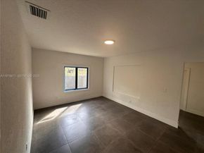 1361 NW 59th St, Miami FL 33142