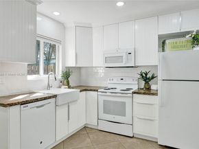 3033 NE 20th Ter, Fort Lauderdale FL 33306