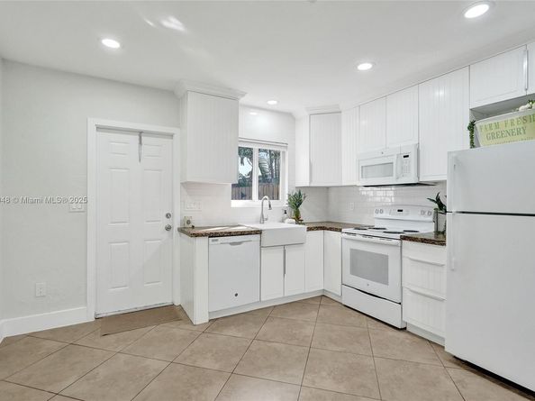 3033 NE 20th Ter, Fort Lauderdale FL 33306