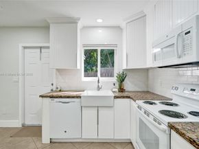 3033 NE 20th Ter, Fort Lauderdale FL 33306