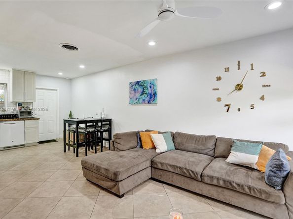 3033 NE 20th Ter, Fort Lauderdale FL 33306