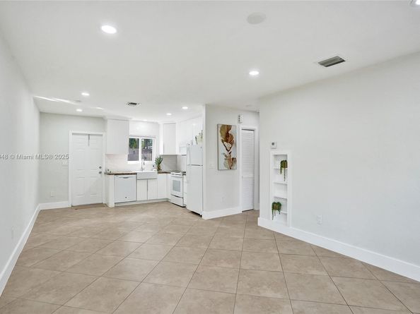 3033 NE 20th Ter, Fort Lauderdale FL 33306