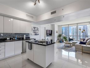 92 SW 3rd St 3012, Miami FL 33130
