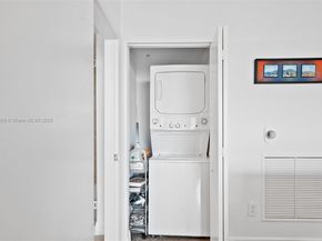 90 SW 3rd St 3810, Miami FL 33130