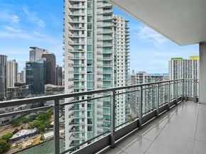 90 SW 3rd St 3810, Miami FL 33130