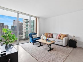 90 SW 3rd St 3810, Miami FL 33130