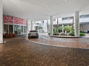 90 SW 3rd St 3810, Miami FL 33130
