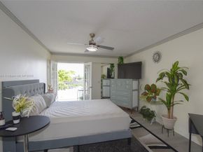 1401 SW 134th Way 402C, Pembroke Pines FL 33027