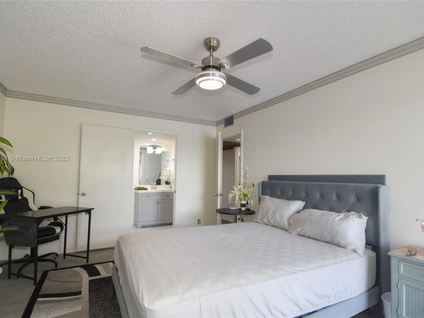 1401 SW 134th Way 402C, Pembroke Pines FL 33027