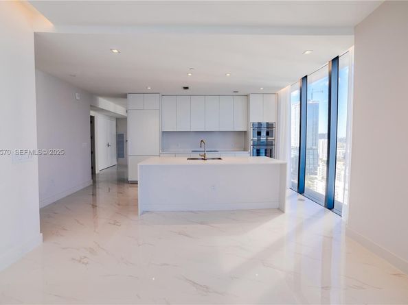 700 NE 24th Street 2501, Miami FL 33137