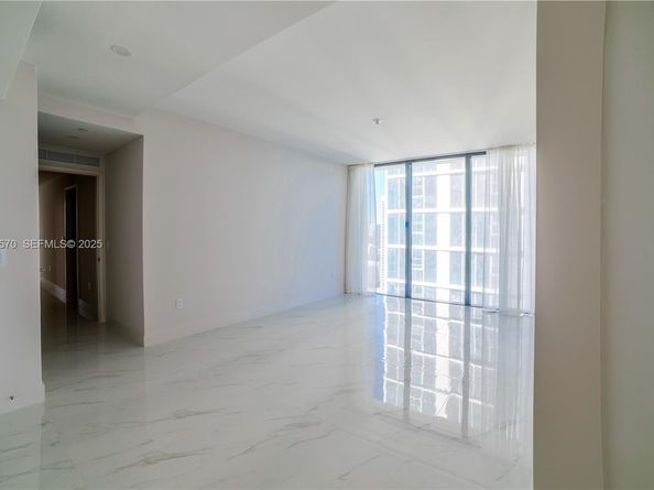 700 NE 24th Street 2501, Miami FL 33137