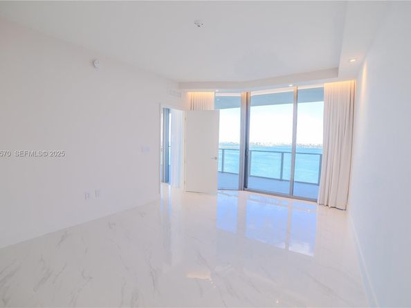 700 NE 24th Street 2501, Miami FL 33137