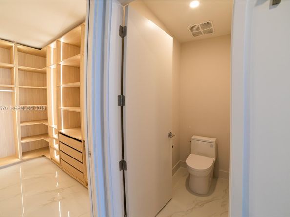 700 NE 24th Street 2501, Miami FL 33137