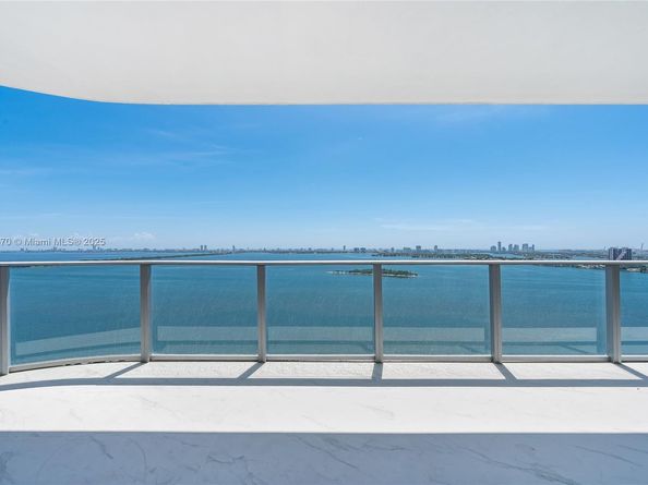 700 NE 24th Street 2501, Miami FL 33137