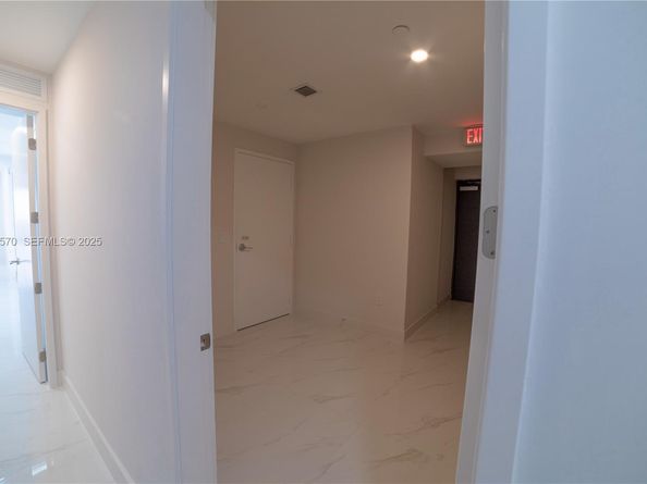 700 NE 24th Street 2501, Miami FL 33137