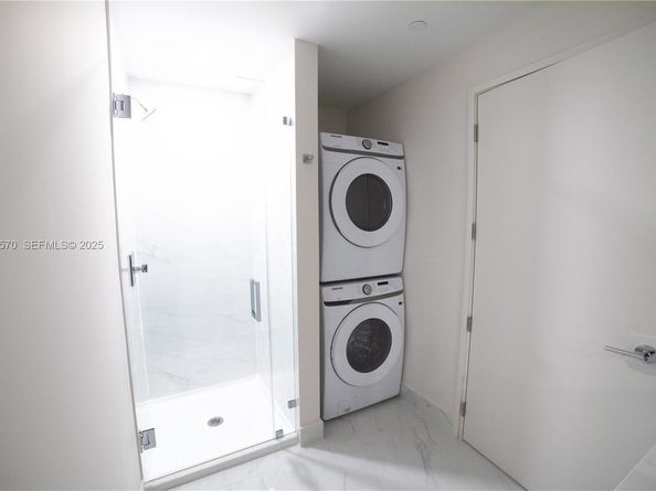 700 NE 24th Street 2501, Miami FL 33137