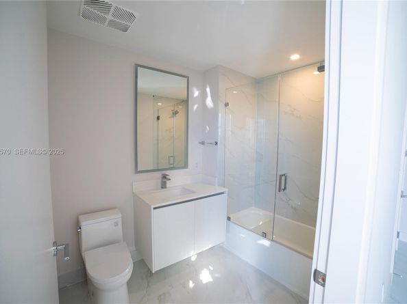 700 NE 24th Street 2501, Miami FL 33137