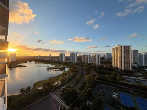 20185 E Country Club Dr 1907, Aventura FL 33180
