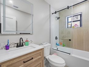 9007 SW 38th St, Miami FL 33165