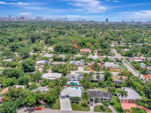 14925 NE 7th Ave, Miami FL 33161