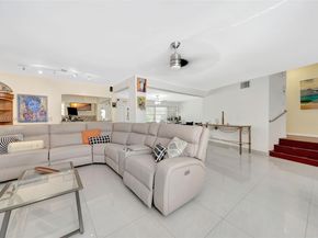 14925 NE 7th Ave, Miami FL 33161
