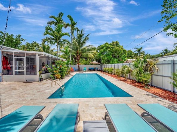 14925 NE 7th Ave, Miami FL 33161