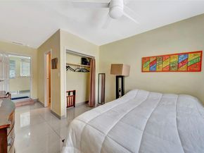 14925 NE 7th Ave, Miami FL 33161