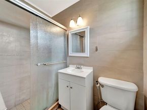 14925 NE 7th Ave, Miami FL 33161