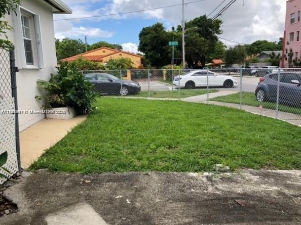 503 SW 29th Ct, Miami FL 33135