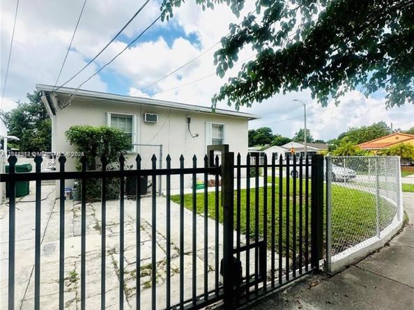 503 SW 29th Ct, Miami FL 33135