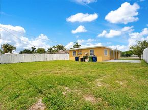 417 SW 3rd St, Hallandale Beach FL 33009